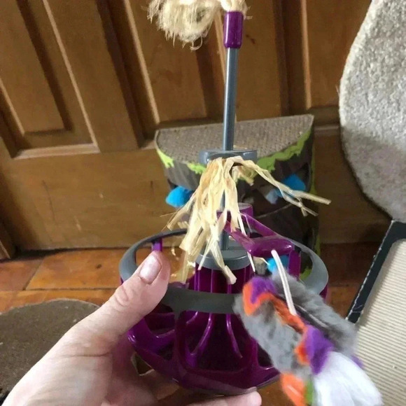 HOST PICK! Bundle of Cat Toys - Picture 7 of 9